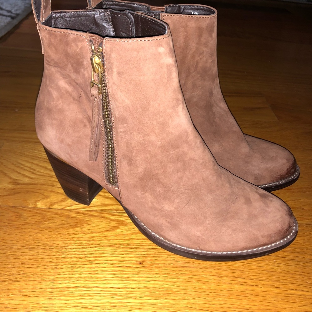 Steve Madden Wantagh Cognac Leather Ankle Boots